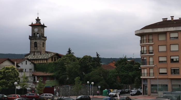 Oporretan gazteen hizkuntza ohiturak sustatuko ditu Amurriok