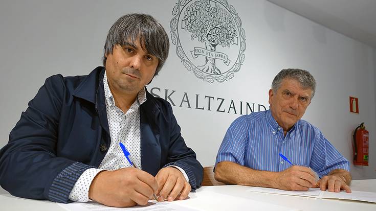 Lankidetza hitzarmena sinatu dute Olabide ikastolak eta Euskaltzaindiak