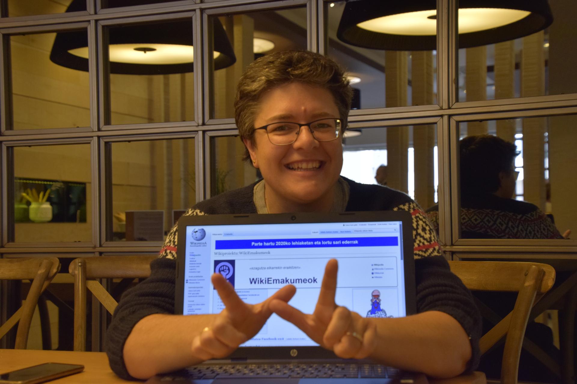 "Wikipedian ez dagoena ez da; eta emakumeak ez gaude"
