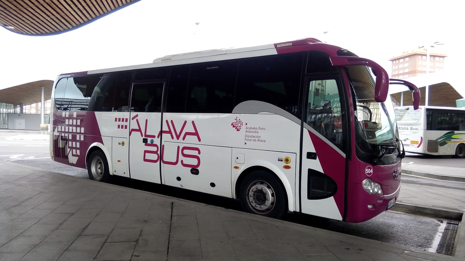 Agurain eta Gasteiz arteko busa maiatzaren 4an jarriko dute martxan
