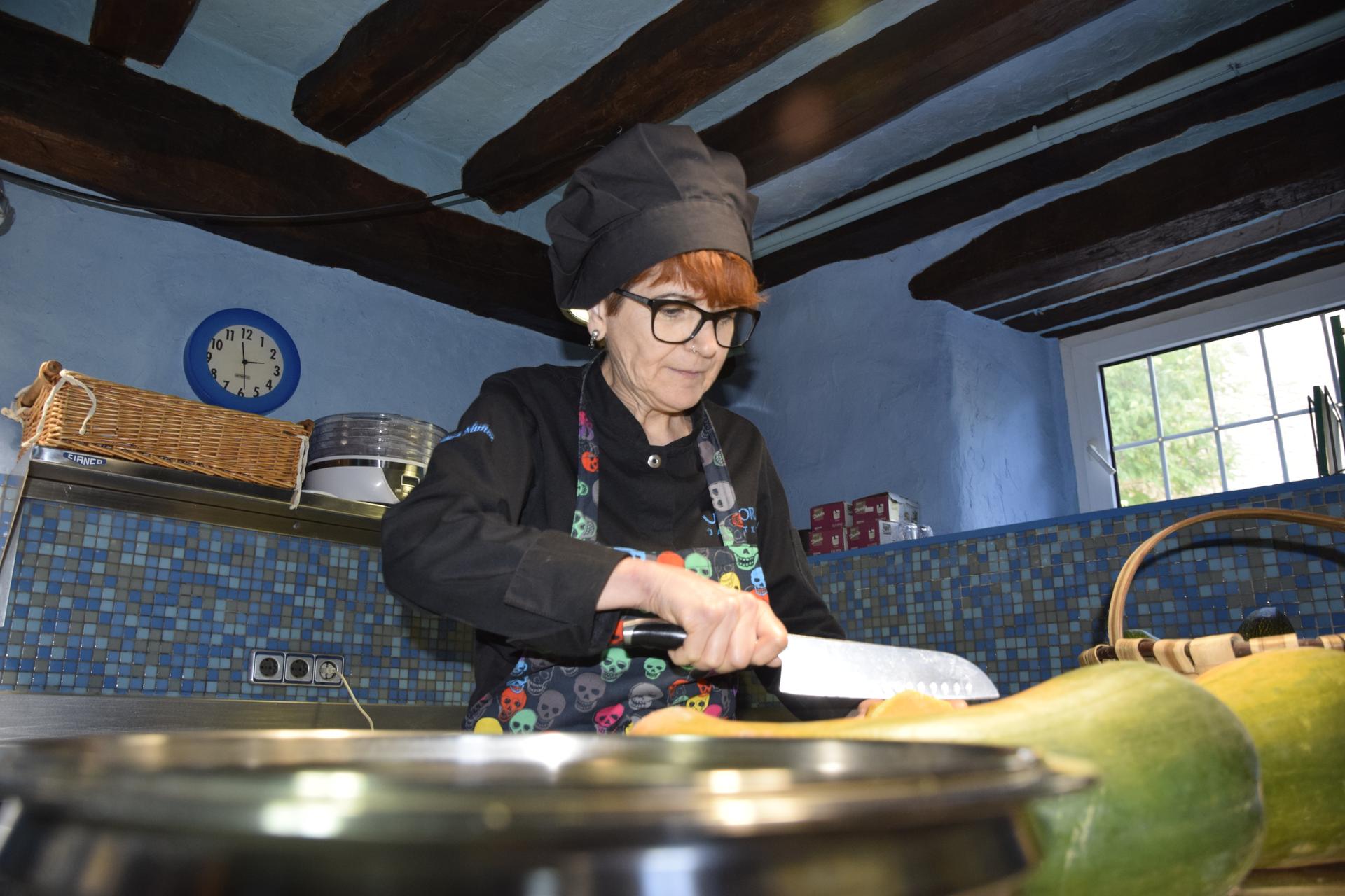 "Sukaldaritzan mertzenario asko eta bokazio gutxi dago"