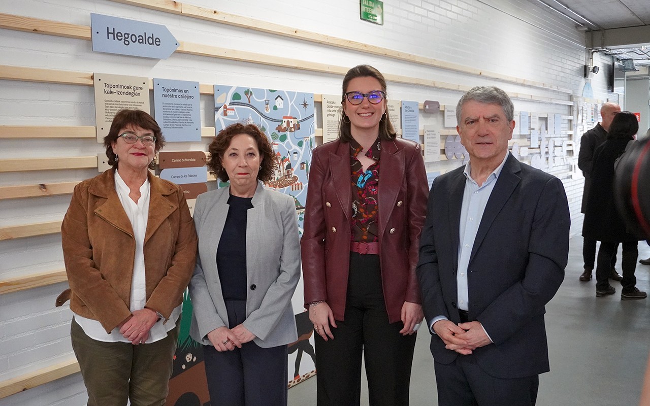 Gasteizko toponimia zabaltzeko erakusketa inauguratu da