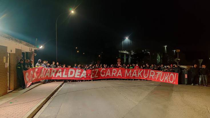 Greba amaituta eta kaleratzerik gabe, Tubacexeko langileak lanera itzuli dira