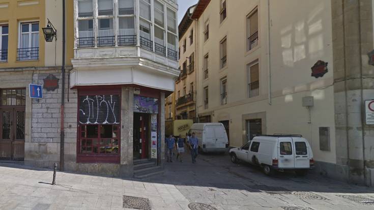 Alde zaharra oinezkoen esparru izendatzea eskatu dute