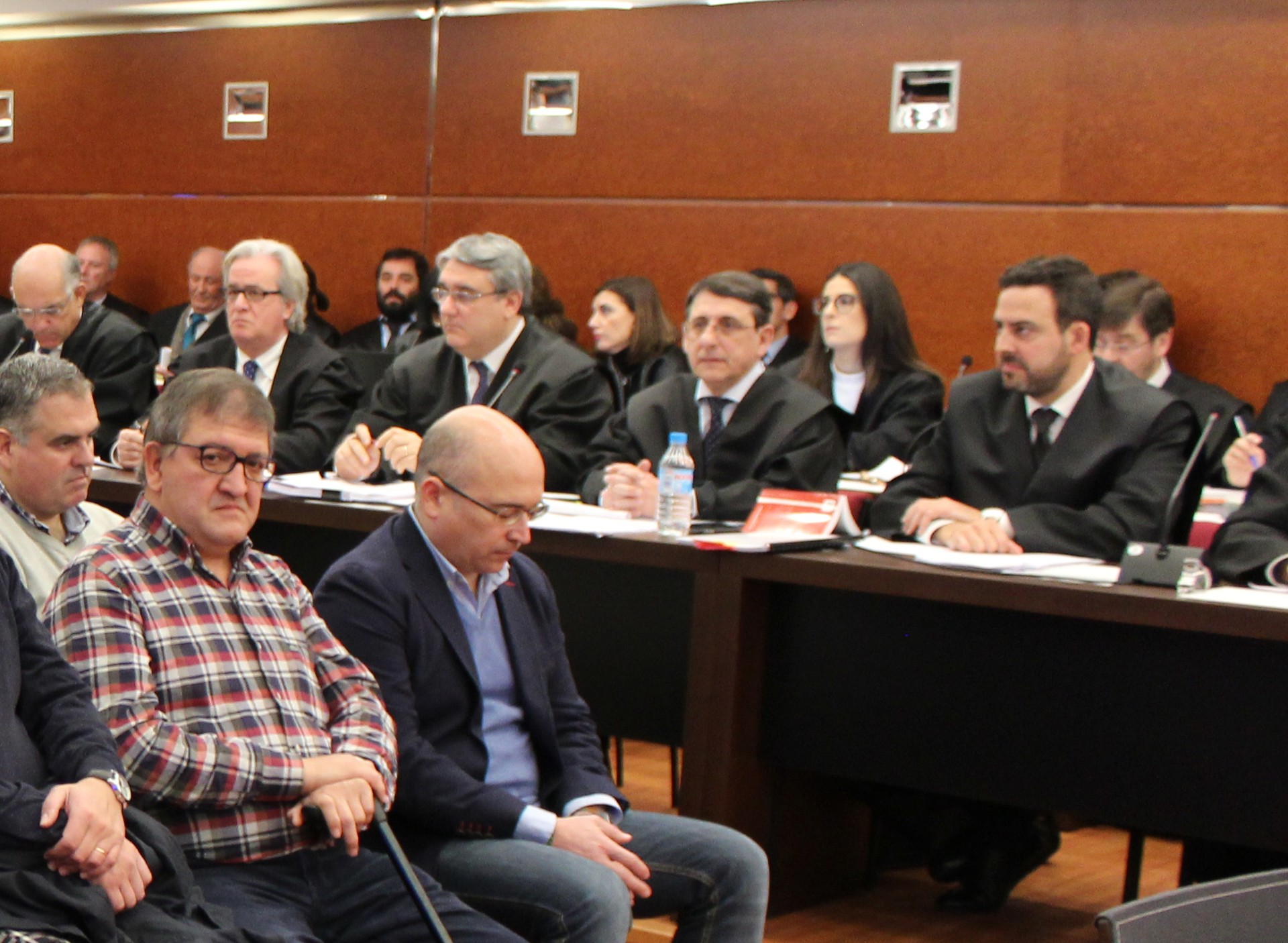 Espetxea saihesteko indultua eskatu dute De Miguel eta Telleriak