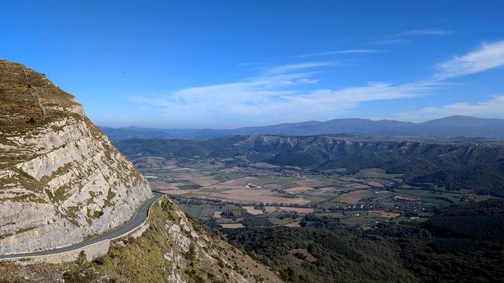 Eguzkiari eutsi nahi dio, momentuz