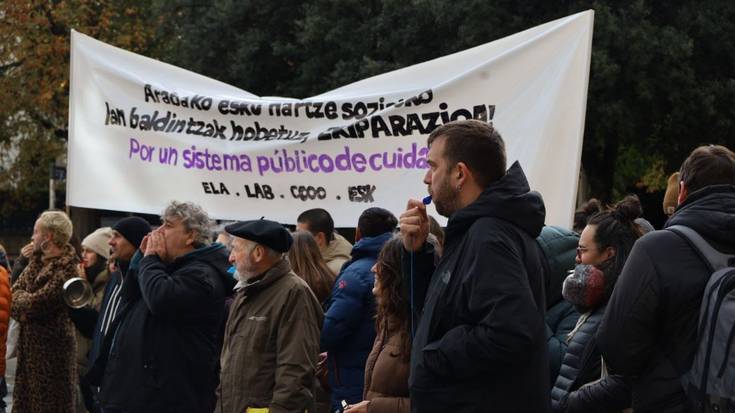 Esku-hartze sozialeko langileek lanuzteak egingo dituzte hilaren 21ean