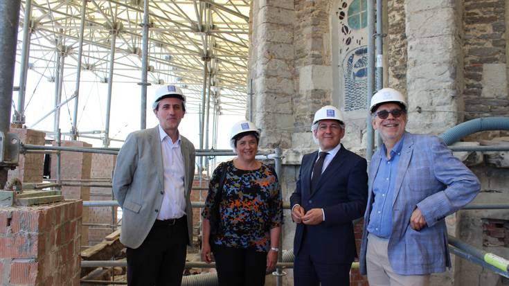 Katedrala, goitik begira