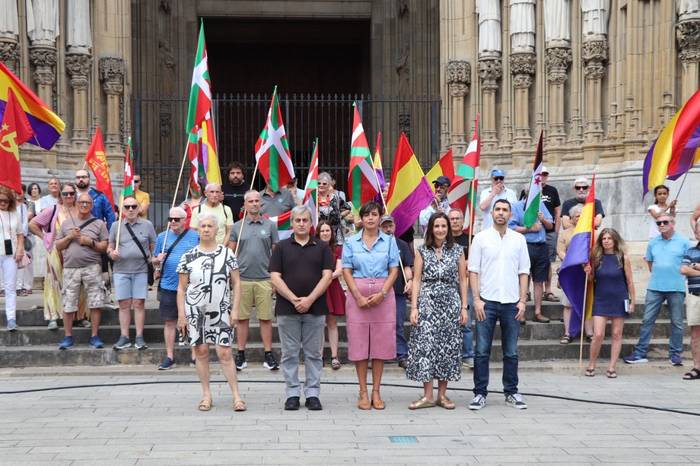 Faxismoari erantzuteko, "fronte zabalak" antolatzeko deia egin dute