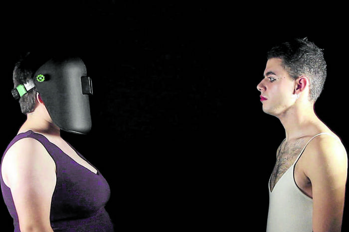 Oihanederreko udaberria abiatuko dute 'eRRe' eta 'Frankenstein agurgarria' ikuskizunek