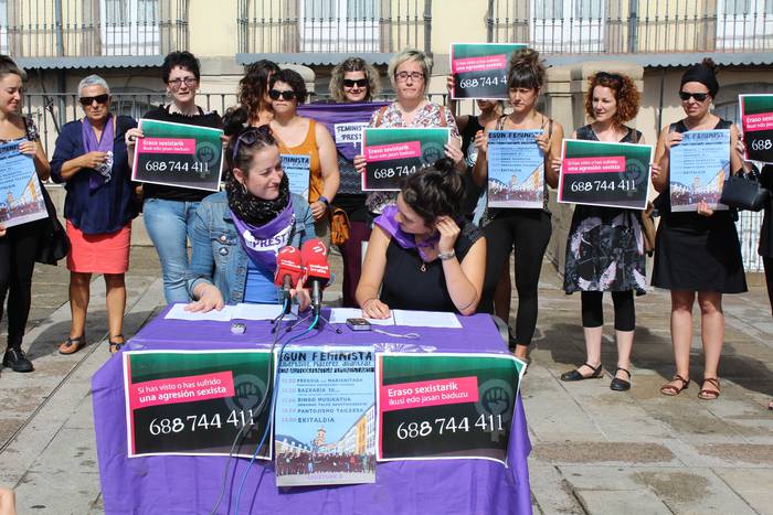 "Beharrezko baliabideak" eskatu dizkio Udalari Mugimendu Feministak