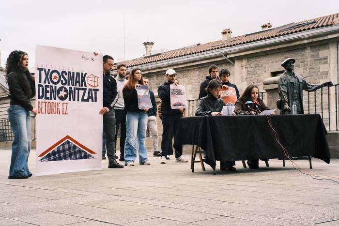 Seigarren urtez, txosna ukatu diotela salatu du GKSk