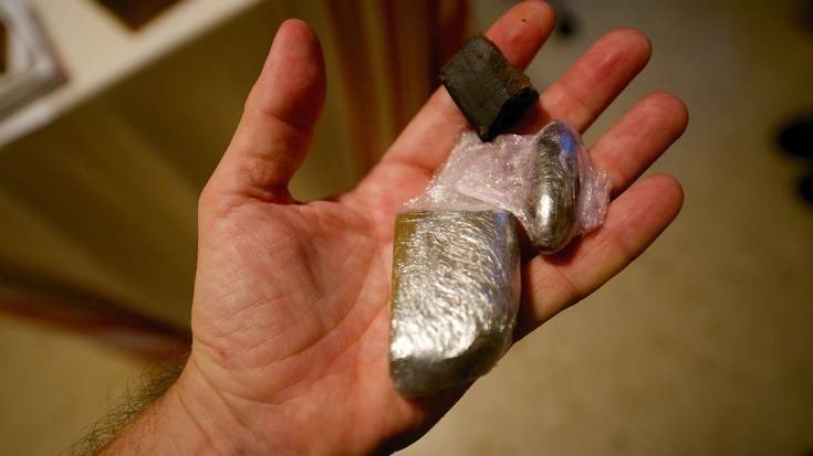 Hiru gizon atxilotu dituzte Pilarreko taberna batean haxixarekin trafikatzeagatik