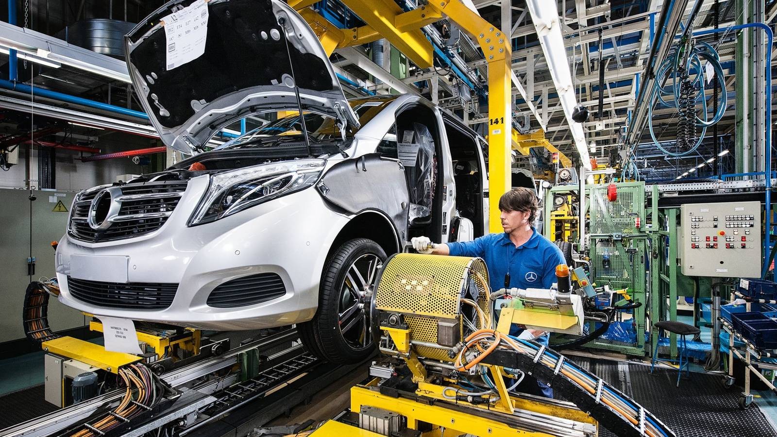 Ekoizpenaren etenaldi berri bat Mercedesen, irailaren 6tik 10era