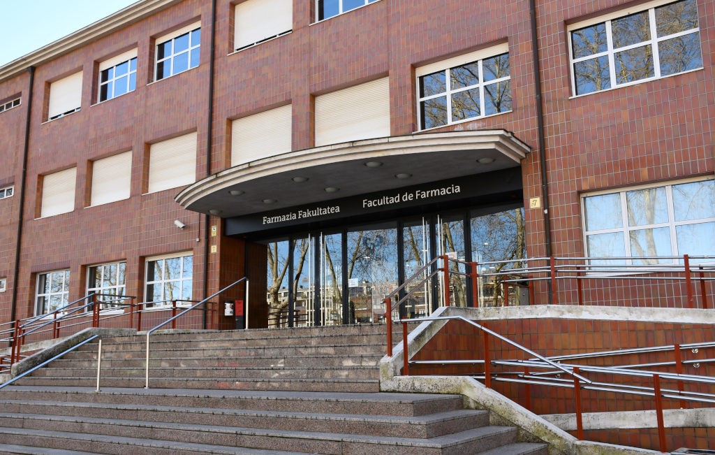 Sareetan identitatea ordezkatu diotela salatu du ikertutako Arabako campuseko irakasleak