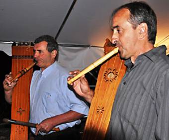 [KONTZERTUA] Mixel Etxekopar eta Jean Mixel Bedaxagar