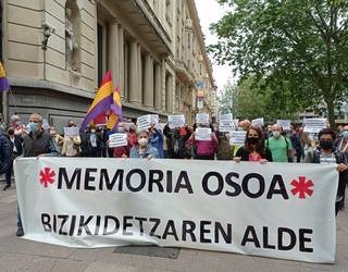 Memoria Osoa plataformak protesta deitu du Terrorismoaren Biktimen Memoriala saritzearen aurka