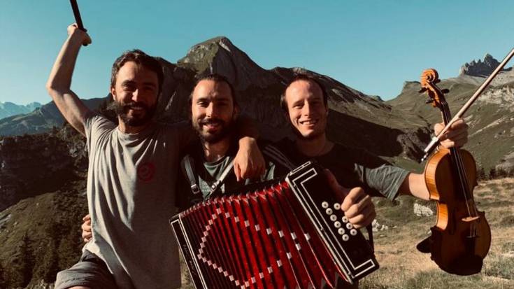 Folk musika eta dantzaren irrika asetzeko hitzordua