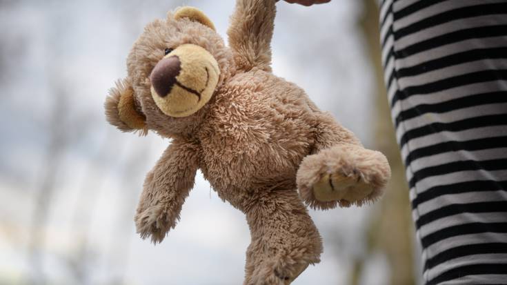 Hesia jarri diote gurasoen alienazio sindromeari