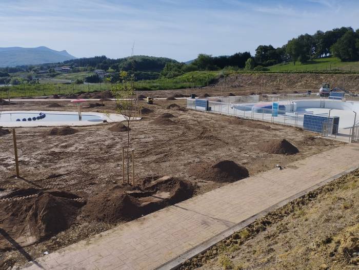 Ekainean inauguratuko dituzte Legutioko igerilekuak