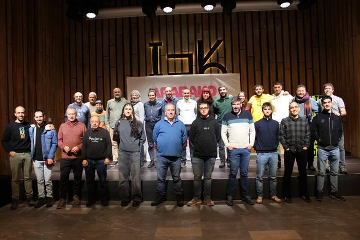 Larunbatean hasiko da Oionen 2026ko Arabako Bertsolari Txapelketa