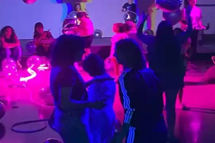 Elektro Jaia. DJ Bihotza eta Dantzaz konpainia