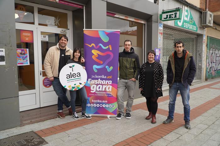 Indarrak batuta, 24. Korrikarako prest