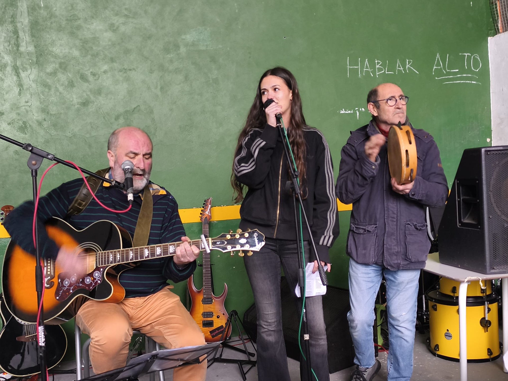 Korrikaren zain, jairik jai