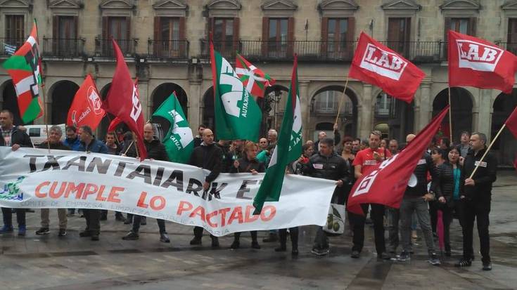 Bertan behera geratu da garbiketa greba Gasteizen