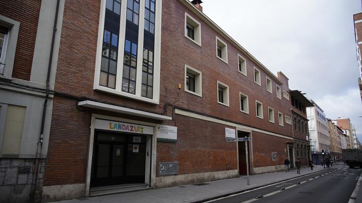 Ikastetxe publikoen fusioaren inguruan