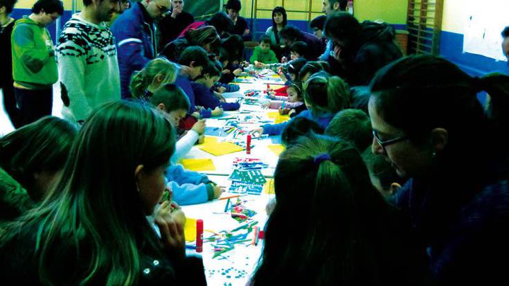 Igandeak Jai, familia giroan euskaraz. Otsaileko saioa iruditan