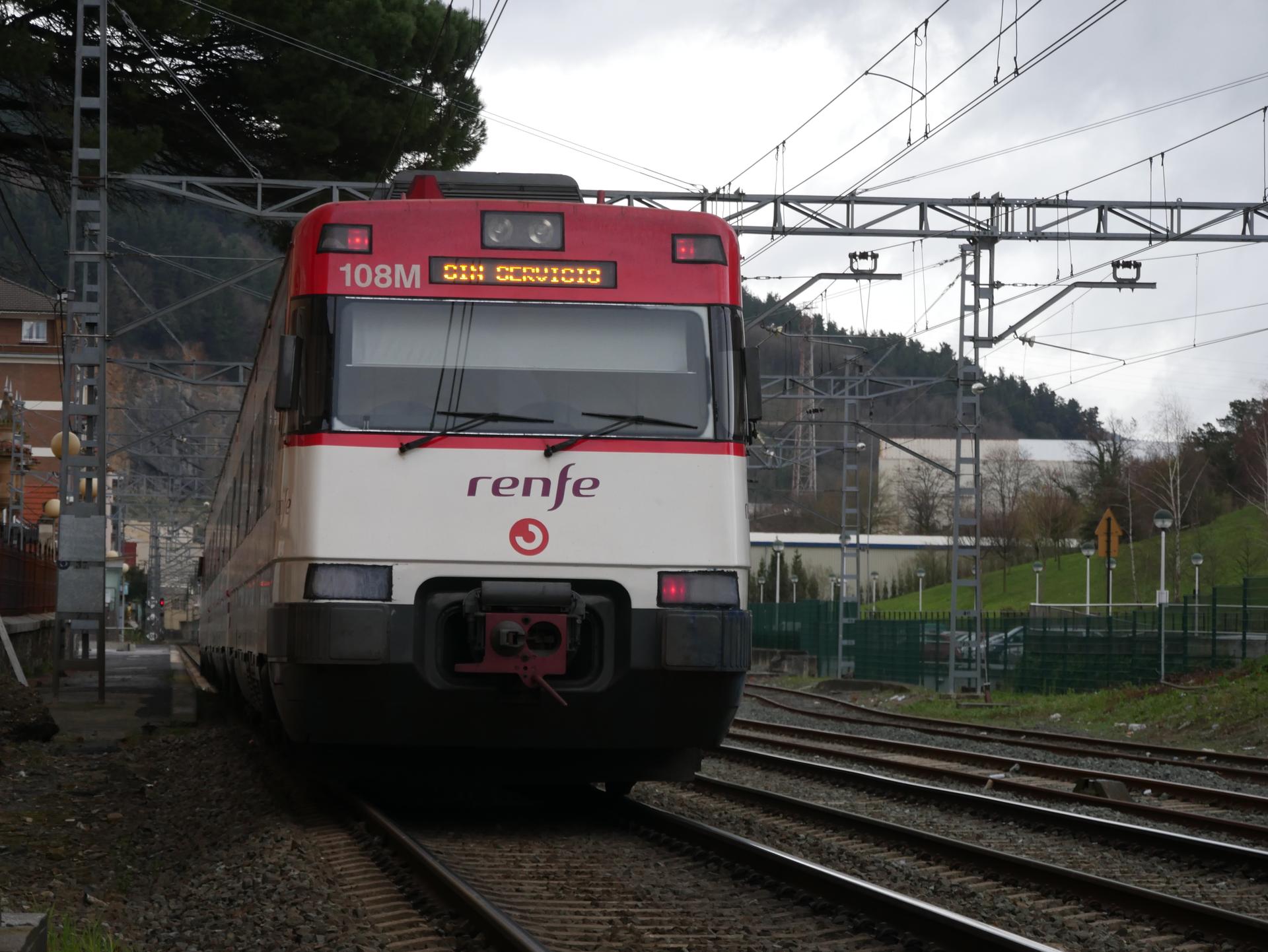 Aiaraldeko tren zerbitzuaren gabeziak konpontzeko Aldundiaren inplikazioa eskatu du EH Bilduk