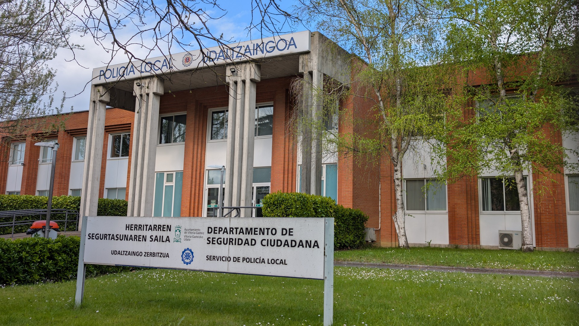 Bikote bat atxilotu dute, elkarrekiko urruntze agindua urratzeagatik