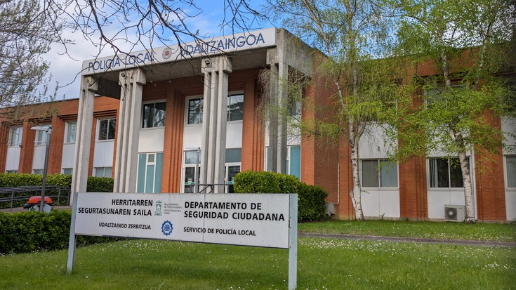 Bikote bat atxilotu dute, elkarrekiko urruntze agindua urratzeagatik