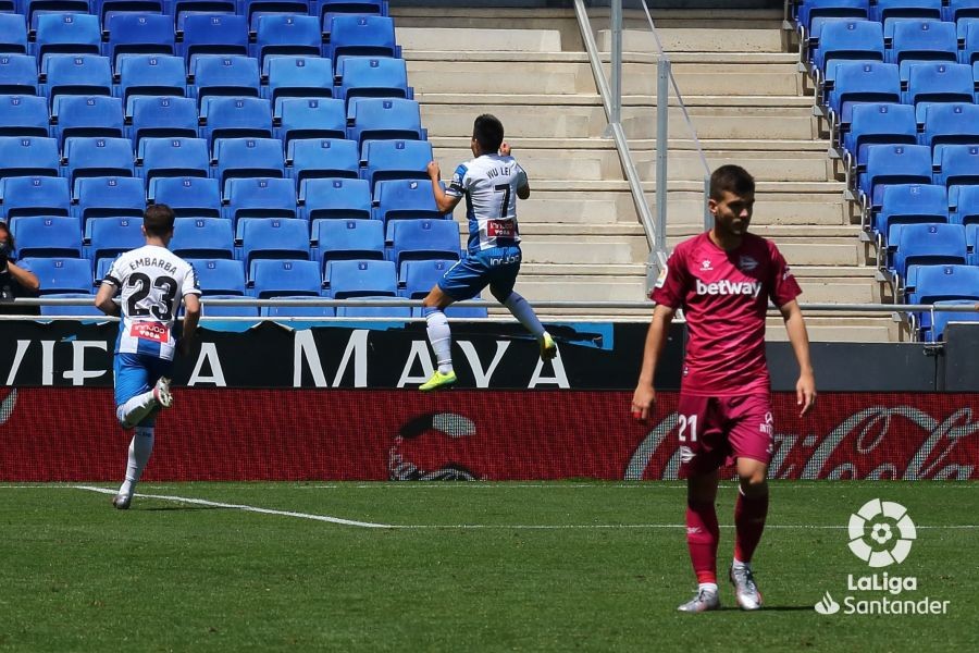 Alaves ezinean aritu da Espanyol taldearen aurka