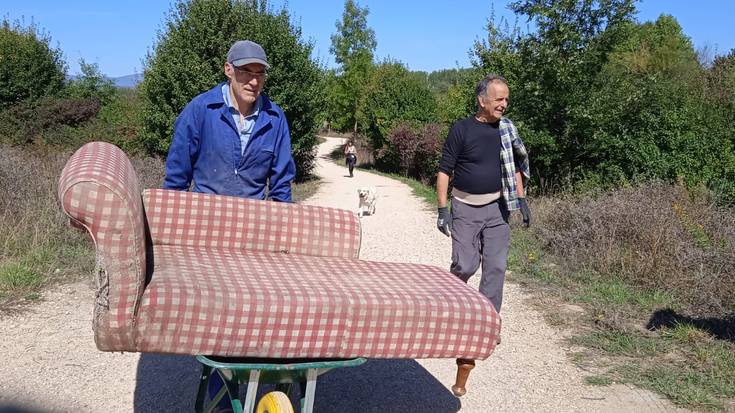 Ehunka kilo zabor atera dituzte Errekaleor ibaitik