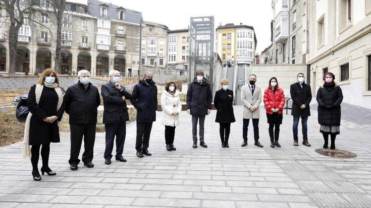 Inauguratu dute Terrorismoaren Biktimen Zentroaren ingurua, eraberritze lanen ostean