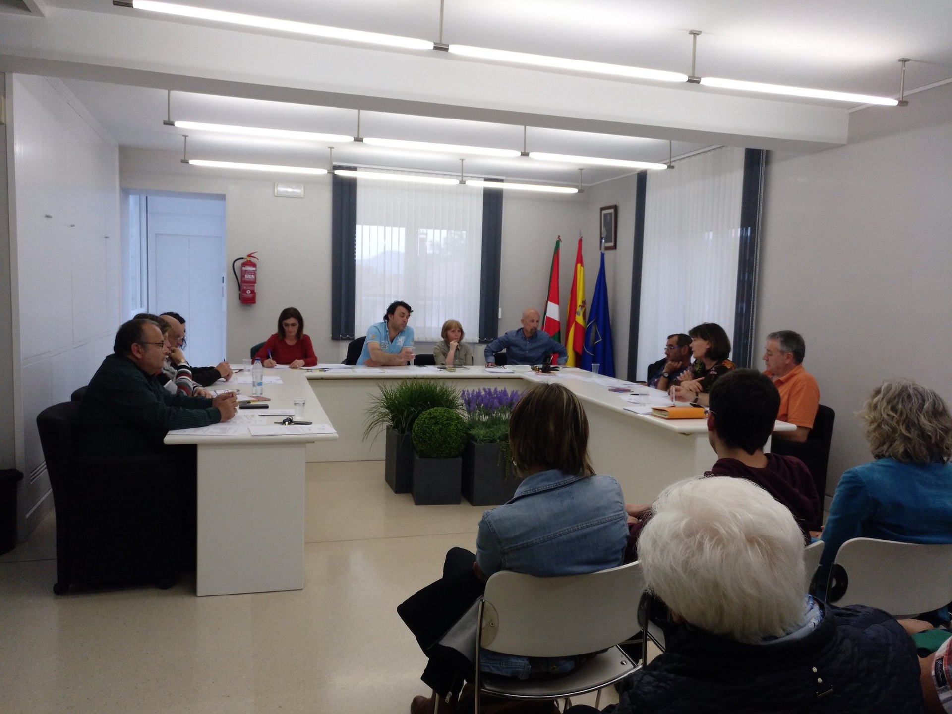 Frankistek hildako langraiztarren senideek sumindura agertu dute PSOE eta PPrekin 