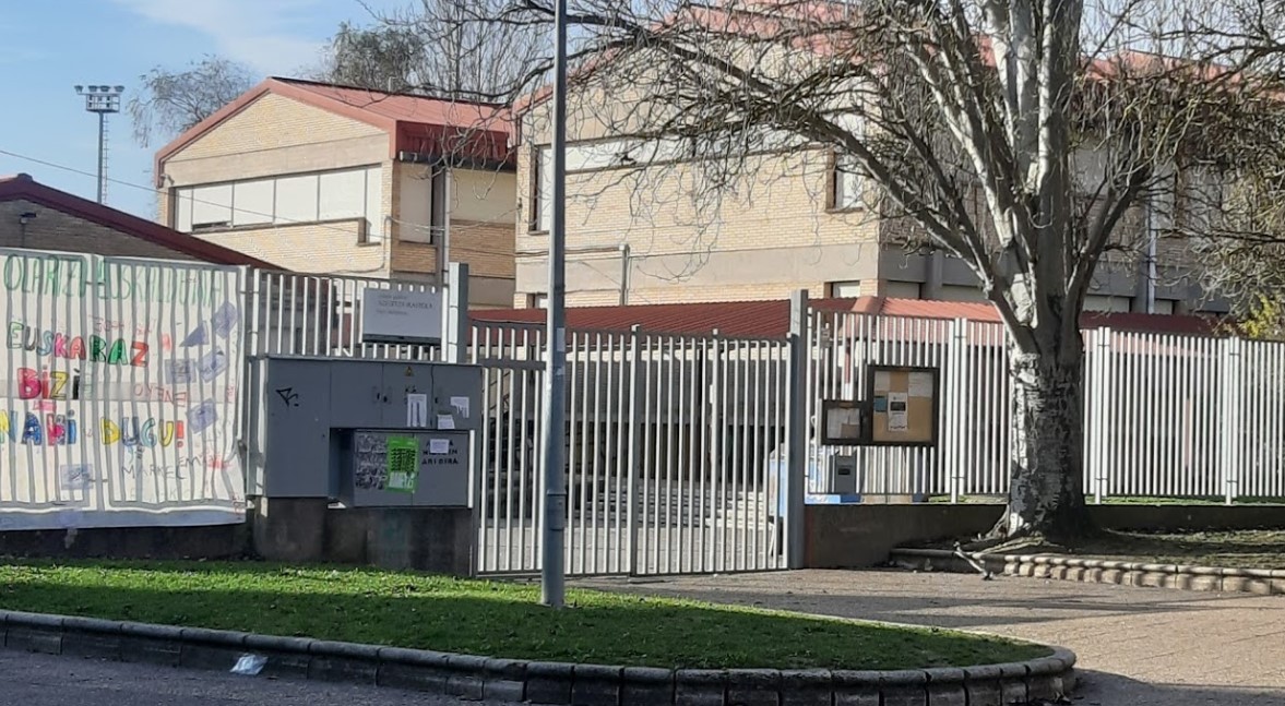 Adurtza Ikastolako gurasoek jantokia irekitzea lortu dute