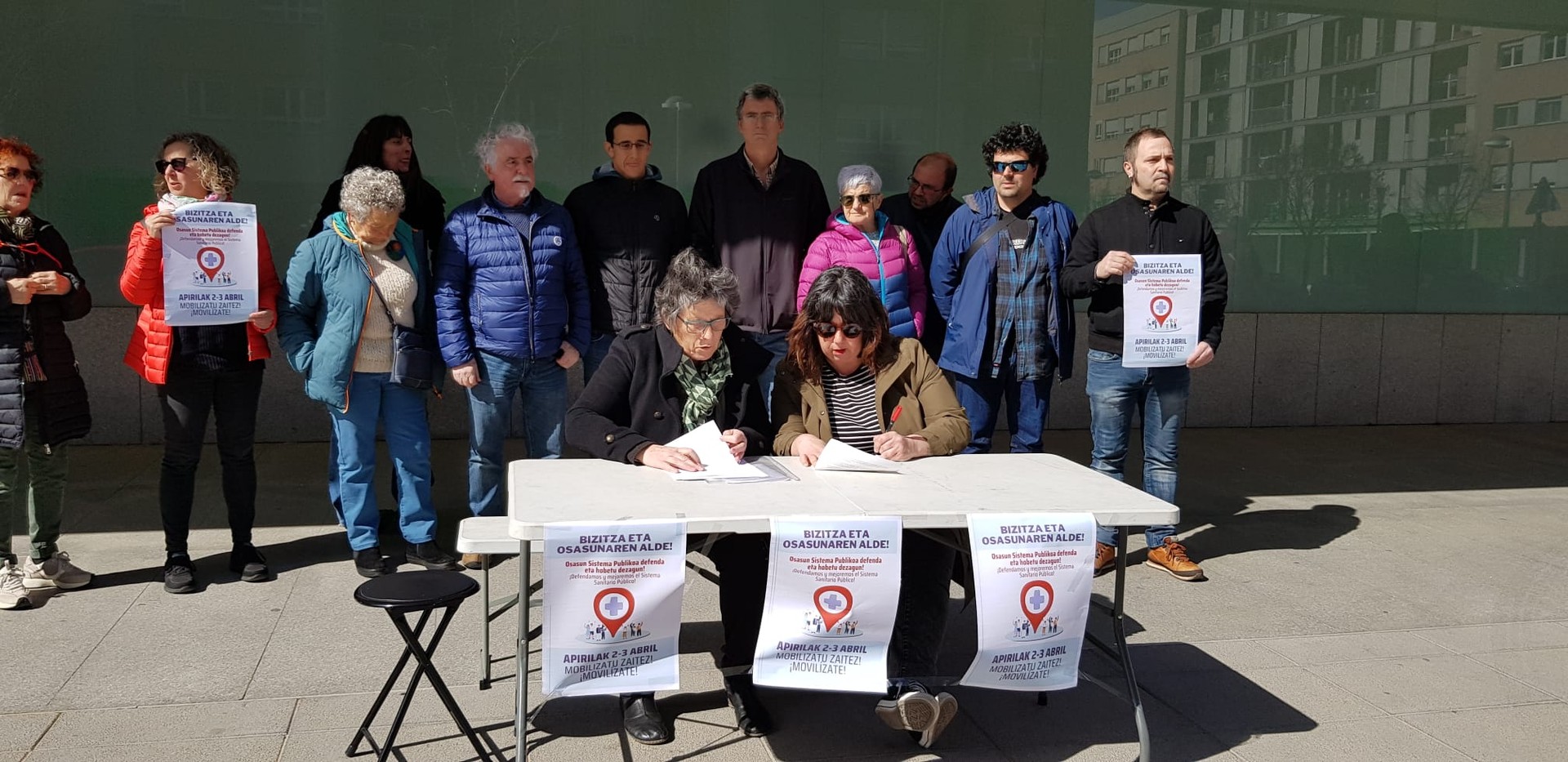 Osasun sistema publikoaren aldeko mobilizazioak deitu dituzte Hego Euskal Herrian