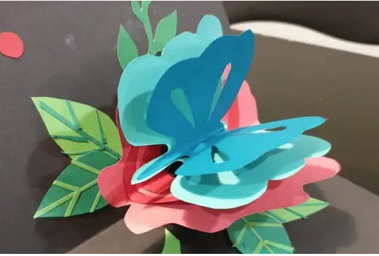 3D ilustrazioa papera erabiliz