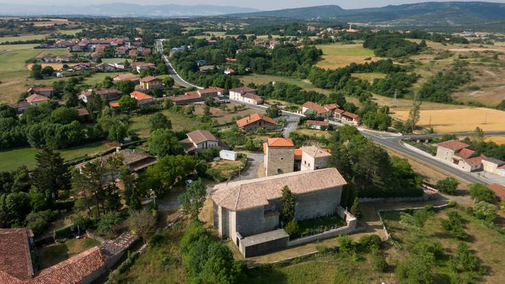 Osasun zentroaren gaineko pisua alokairuan jarriko dute berriz Zigoitian