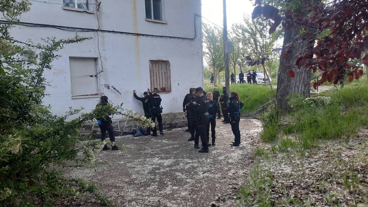"Poliziak bidali zituen kale egoeran dauden pertsonak Errekaleorrera"