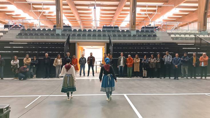 Lezao kirolgune berritua inauguratu dute Agurainen