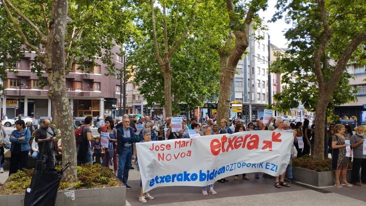 Jose Mari Novoaren gradu erregresioaren aurka mobilizatu dira