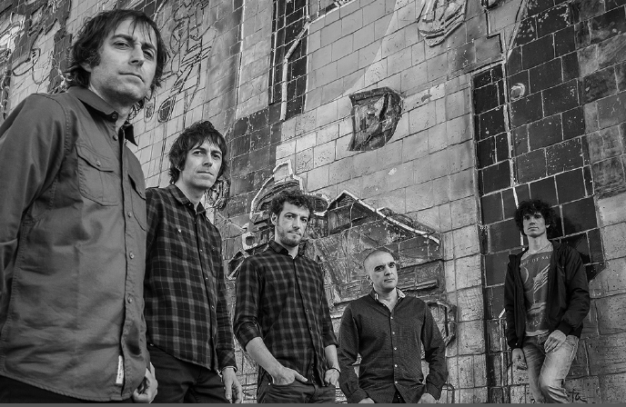 'Nola belztu zuria' Bide Ertzean & Metrokoadroka Joxan Artzeren poemak 