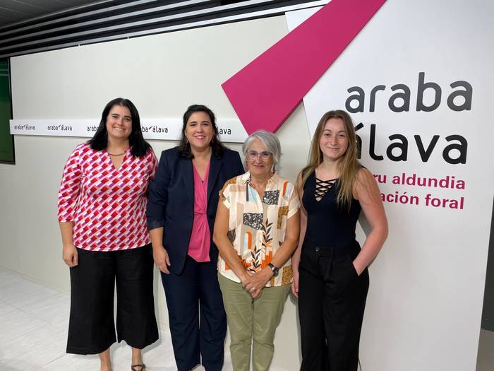 Knörr Bekak, euskararen inguruan ikertzeko ikasle bila