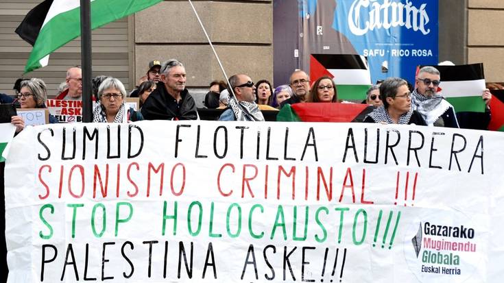 Ontzidiaren kontrako erasoak salatu dituzte Gasteizen