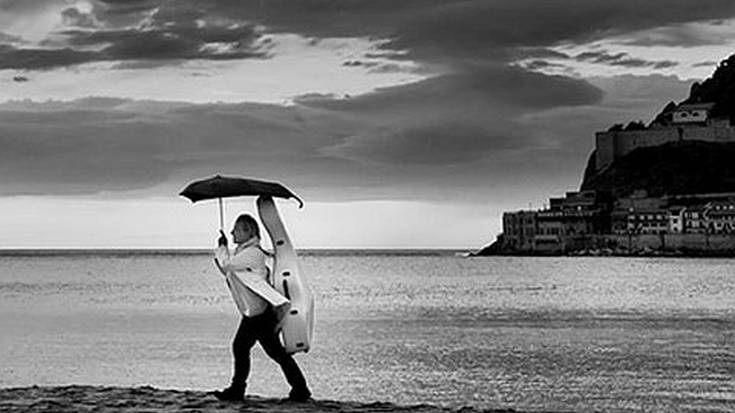 Euskal musikaren omenezko 'Amoria' ikuskizunean parte hartuko du Carlos Menak