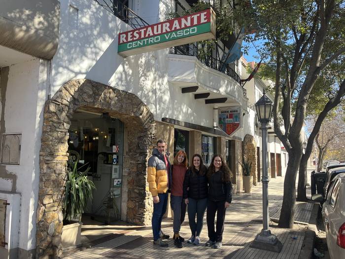 Euskal Herria eta Argentina arteko zubia eraikitzen